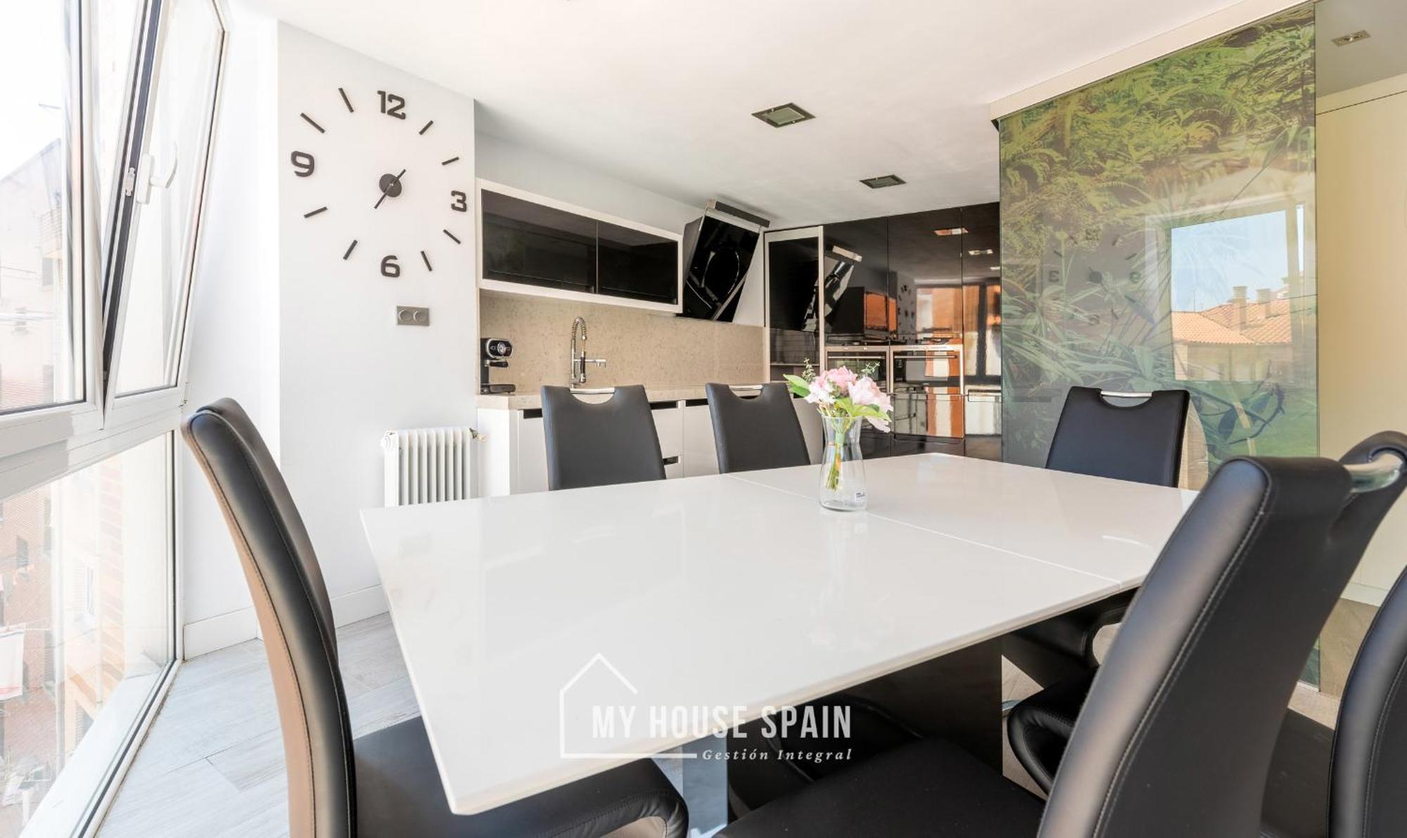 Myhousespain - Espacioso Piso Con Parking Gijón Exterior foto